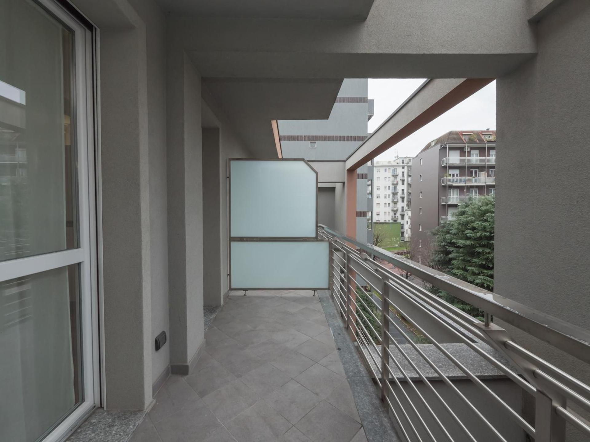 Rentopolis Apartments - Palazzo Candiani Milan Luaran gambar